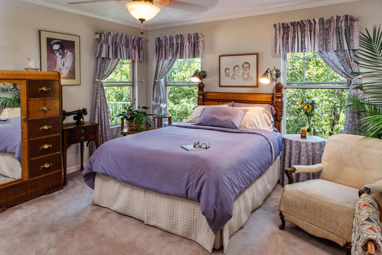 Woodrow House Bed & Breakfast 러벅 외부 사진