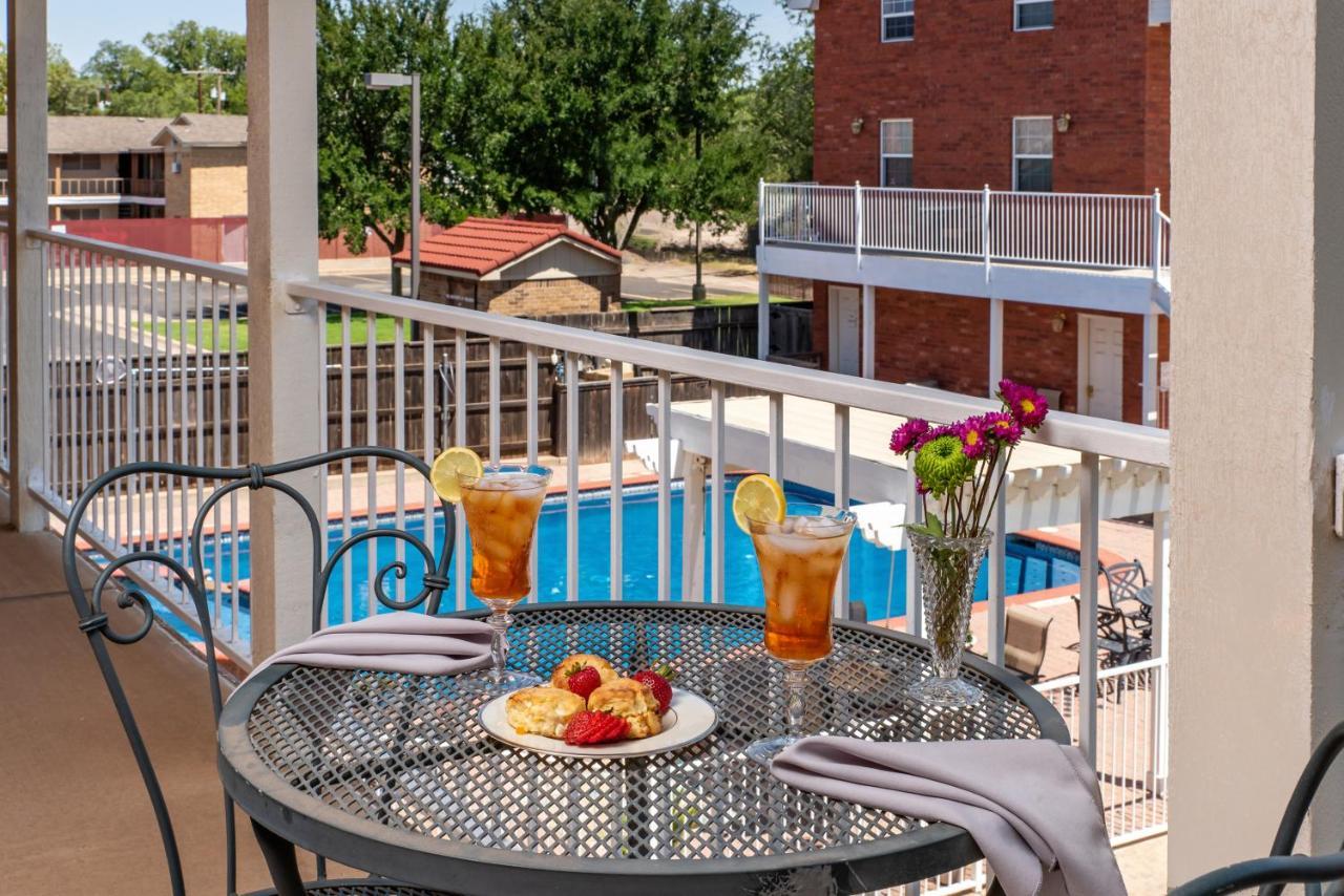 Woodrow House Bed & Breakfast 러벅 외부 사진