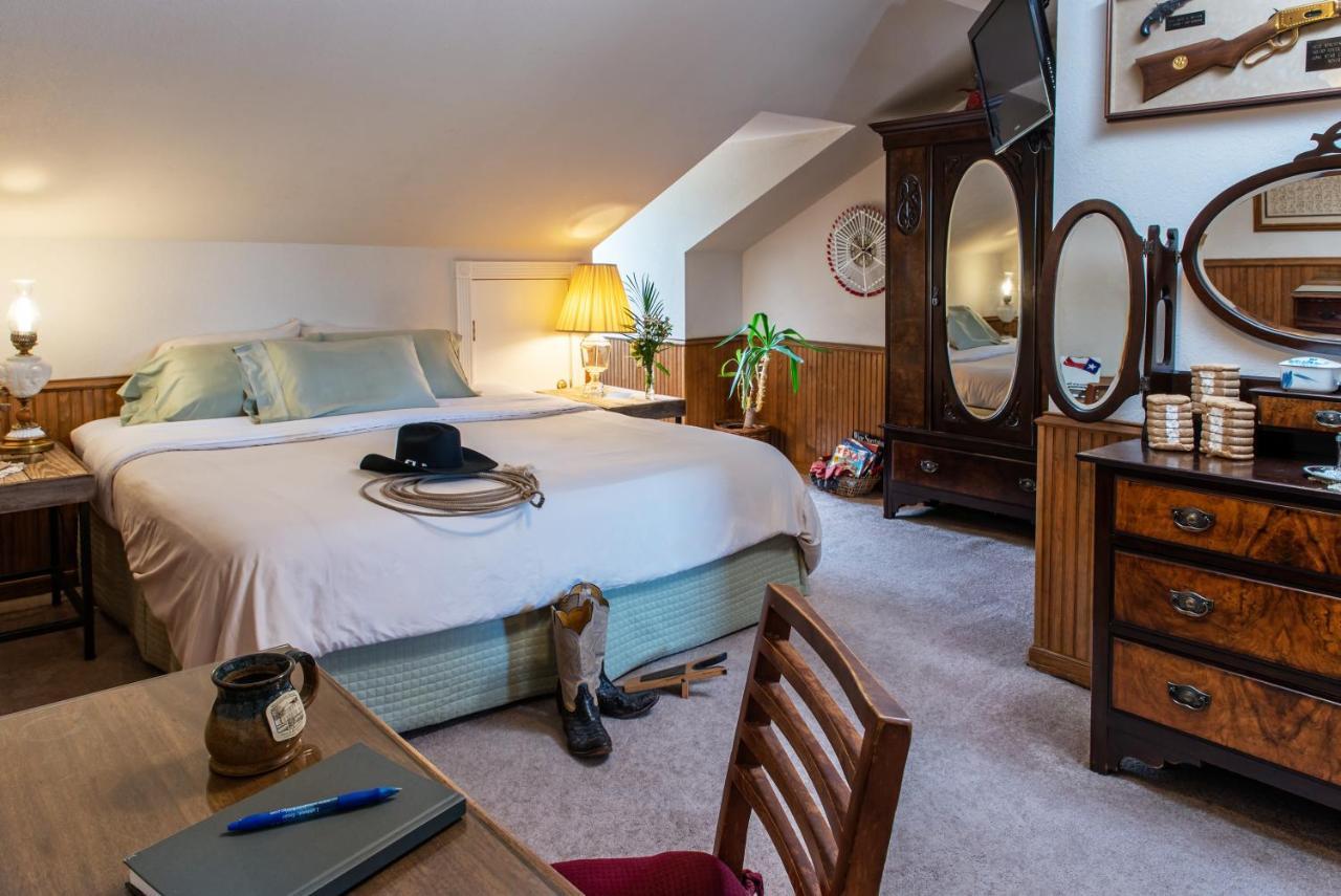Woodrow House Bed & Breakfast 러벅 외부 사진