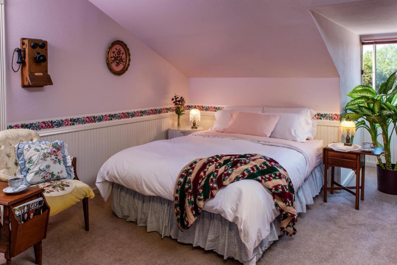 Woodrow House Bed & Breakfast 러벅 외부 사진