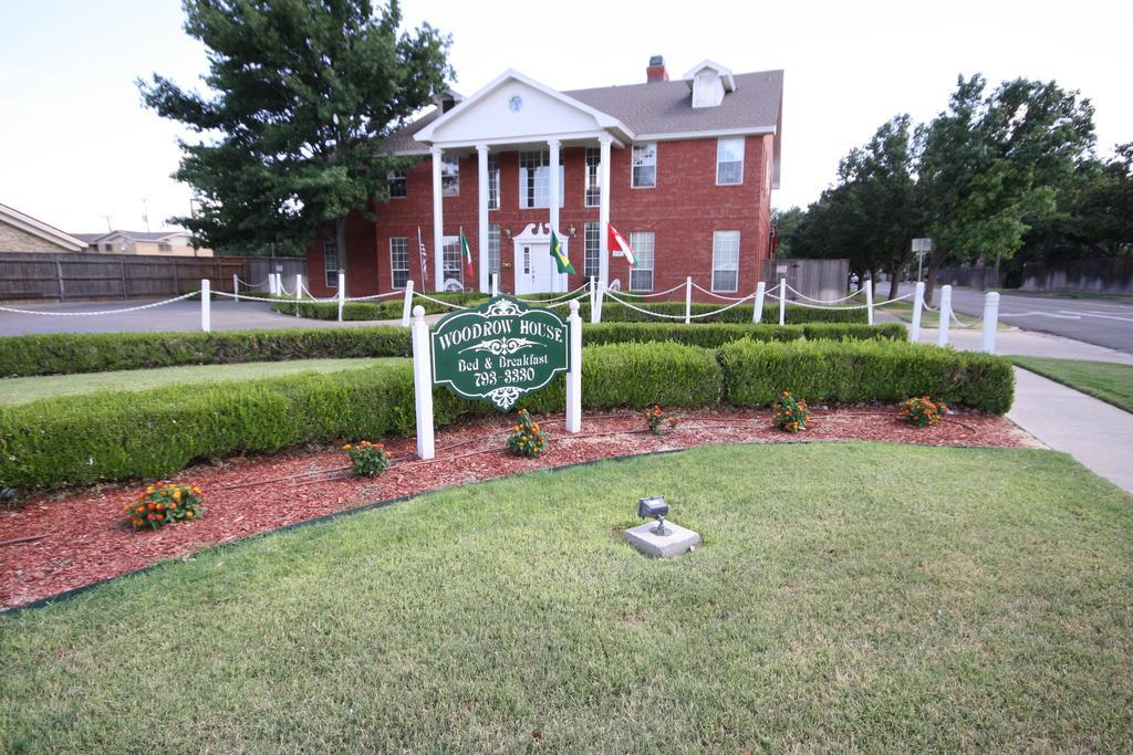 Woodrow House Bed & Breakfast 러벅 외부 사진