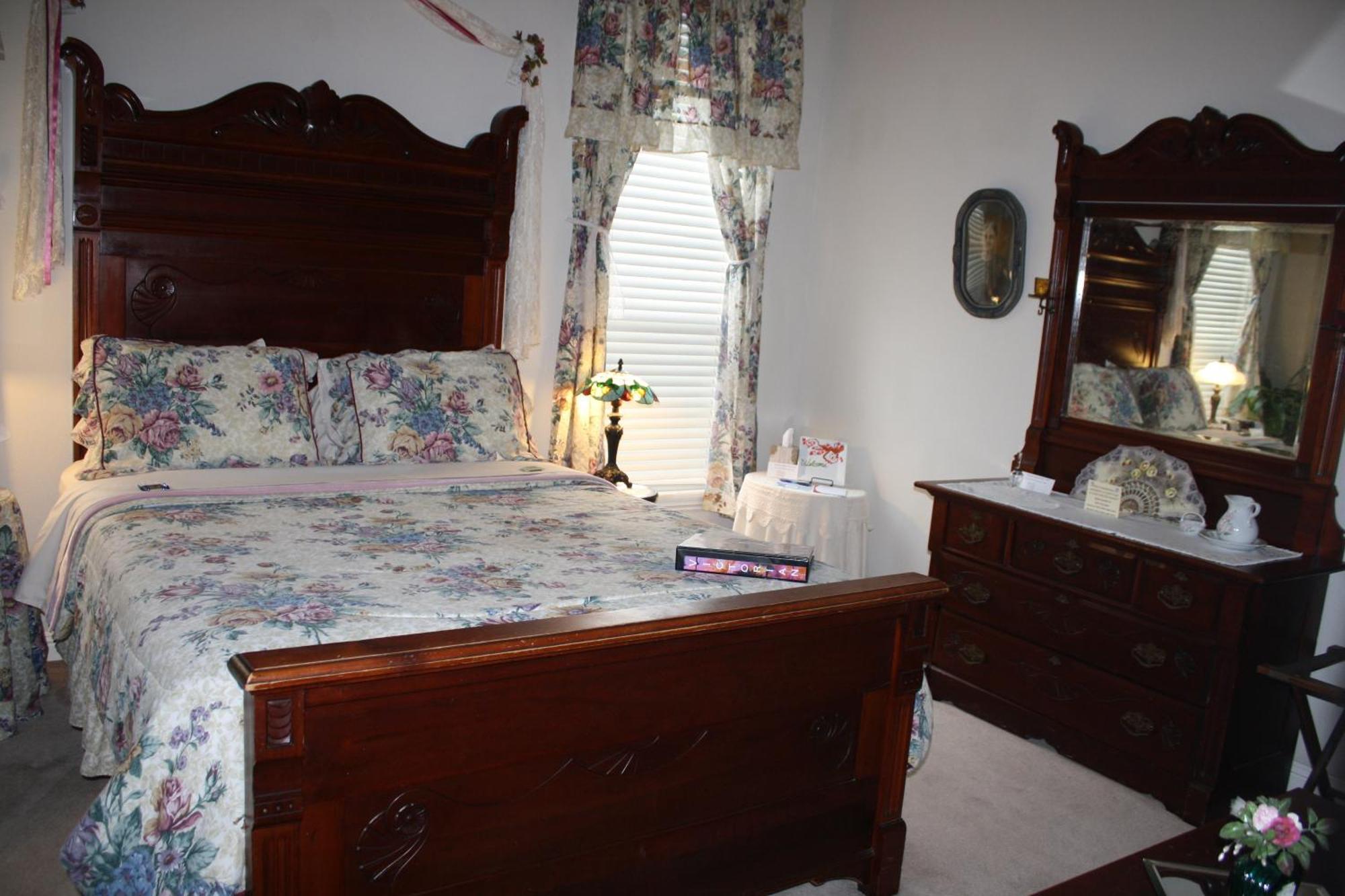 Woodrow House Bed & Breakfast 러벅 외부 사진