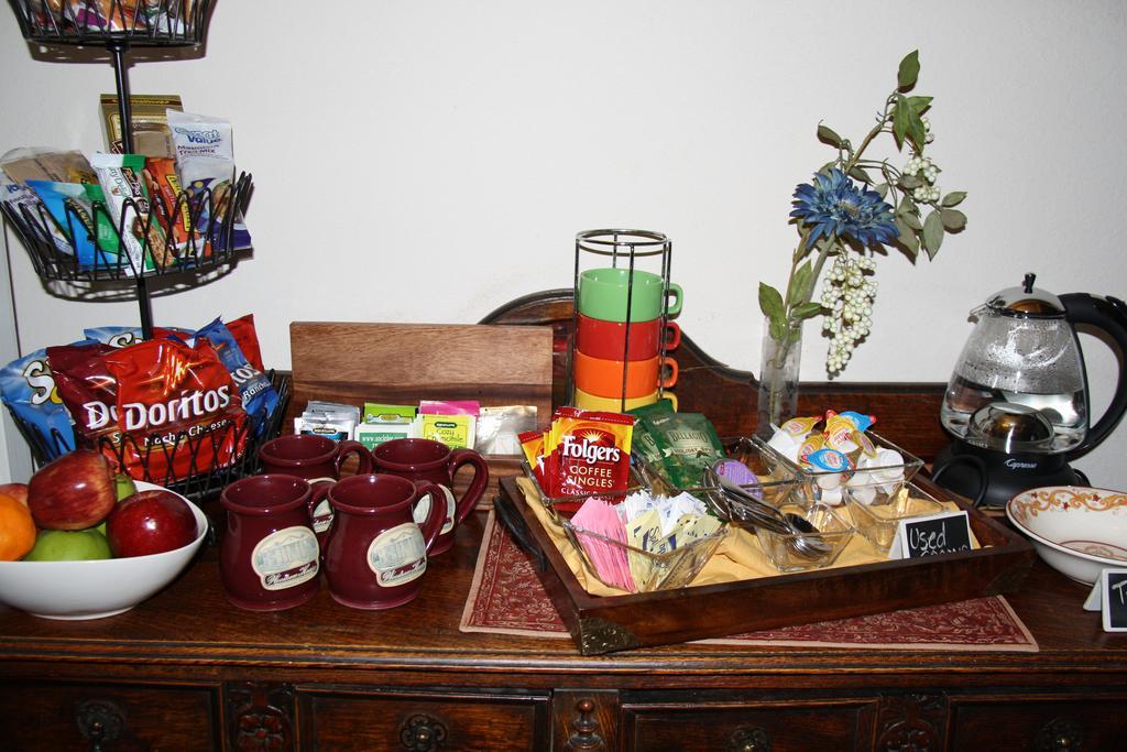 Woodrow House Bed & Breakfast 러벅 외부 사진