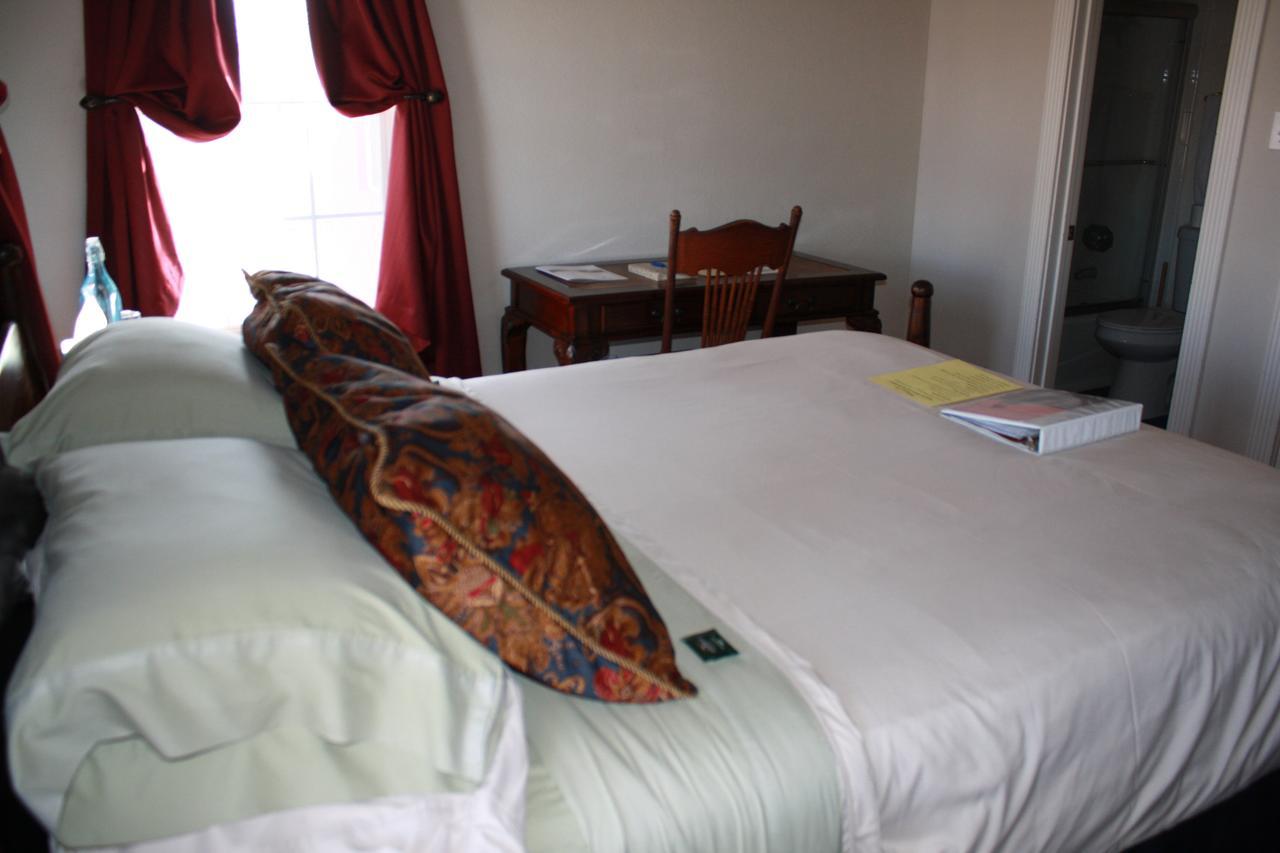 Woodrow House Bed & Breakfast 러벅 외부 사진