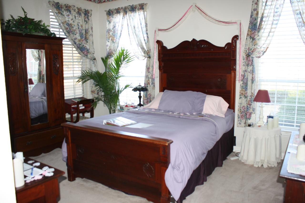 Woodrow House Bed & Breakfast 러벅 외부 사진