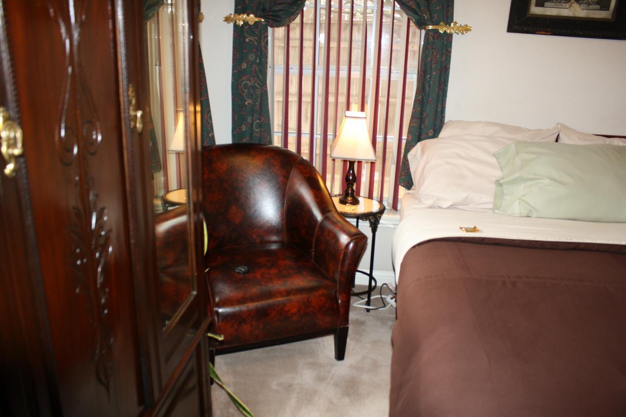 Woodrow House Bed & Breakfast 러벅 외부 사진